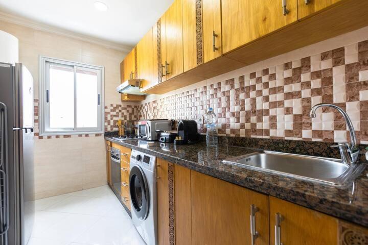 Modern Apartment In The Heart Of Tanger Rum bild