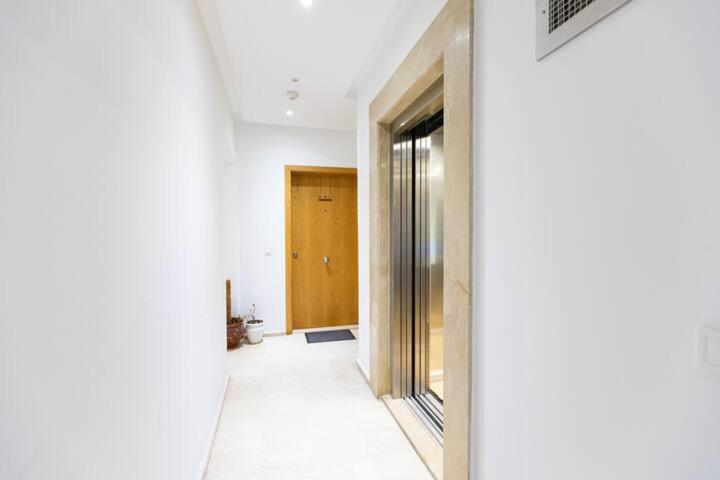 Modern Apartment In The Heart Of Tanger Rum bild