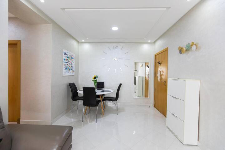 Modern Apartment In The Heart Of Tanger Rum bild