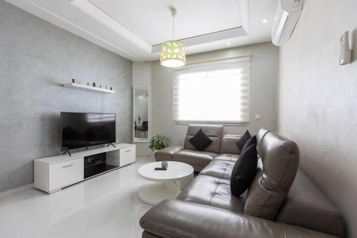 Modern Apartment In The Heart Of Tanger Rum bild