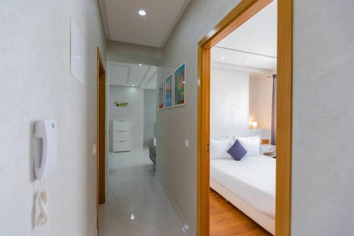 Modern Apartment In The Heart Of Tanger Rum bild